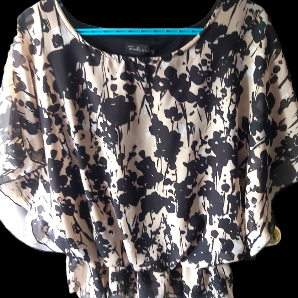 Flowy top